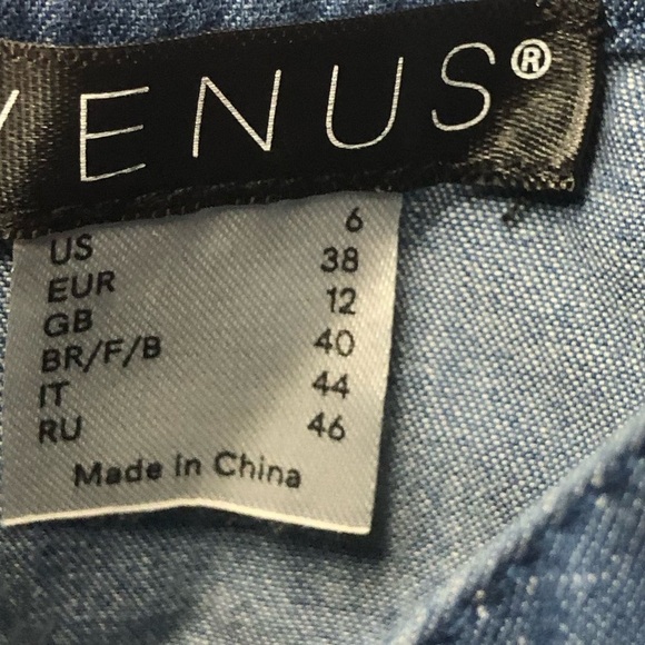 VENUS Blue Sleeveless Blouse with Ruffled Neckline - Picture 5 of 12